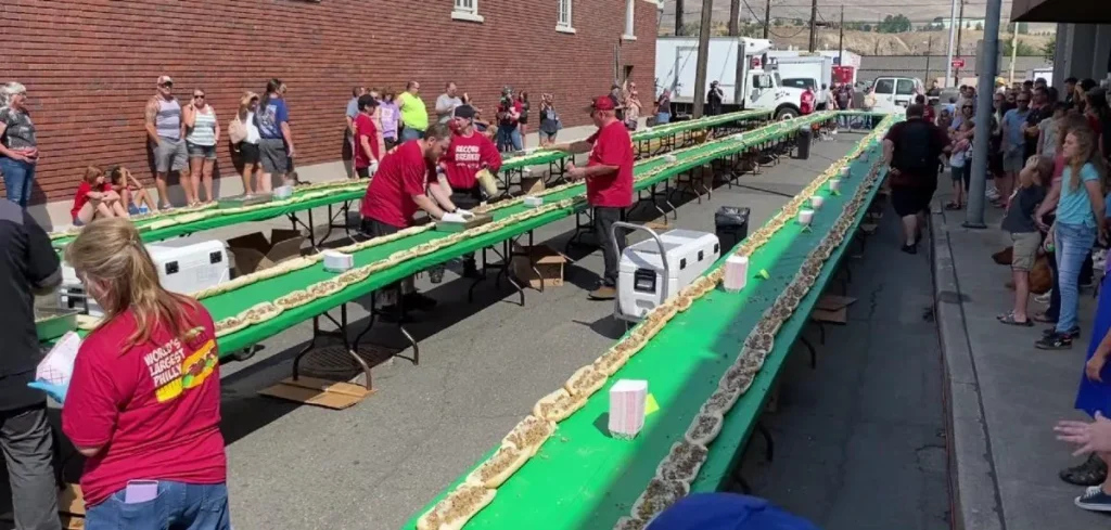 world record for longest cheesesteak